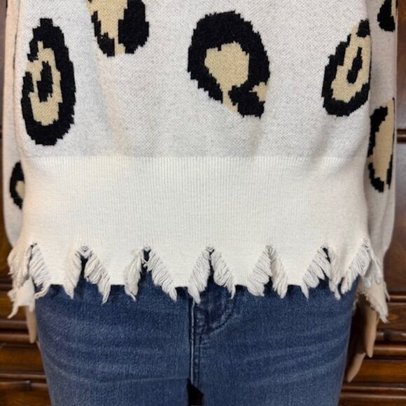 NWOT Ivory Bold Leopard Fringe Distressed Vneck Sweater - Picture 12 of 14